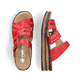 Rote Rieker Damen Pantoletten 62976-33 mit Schnalle sowie Ziernähten. Schuh von oben, liegend.